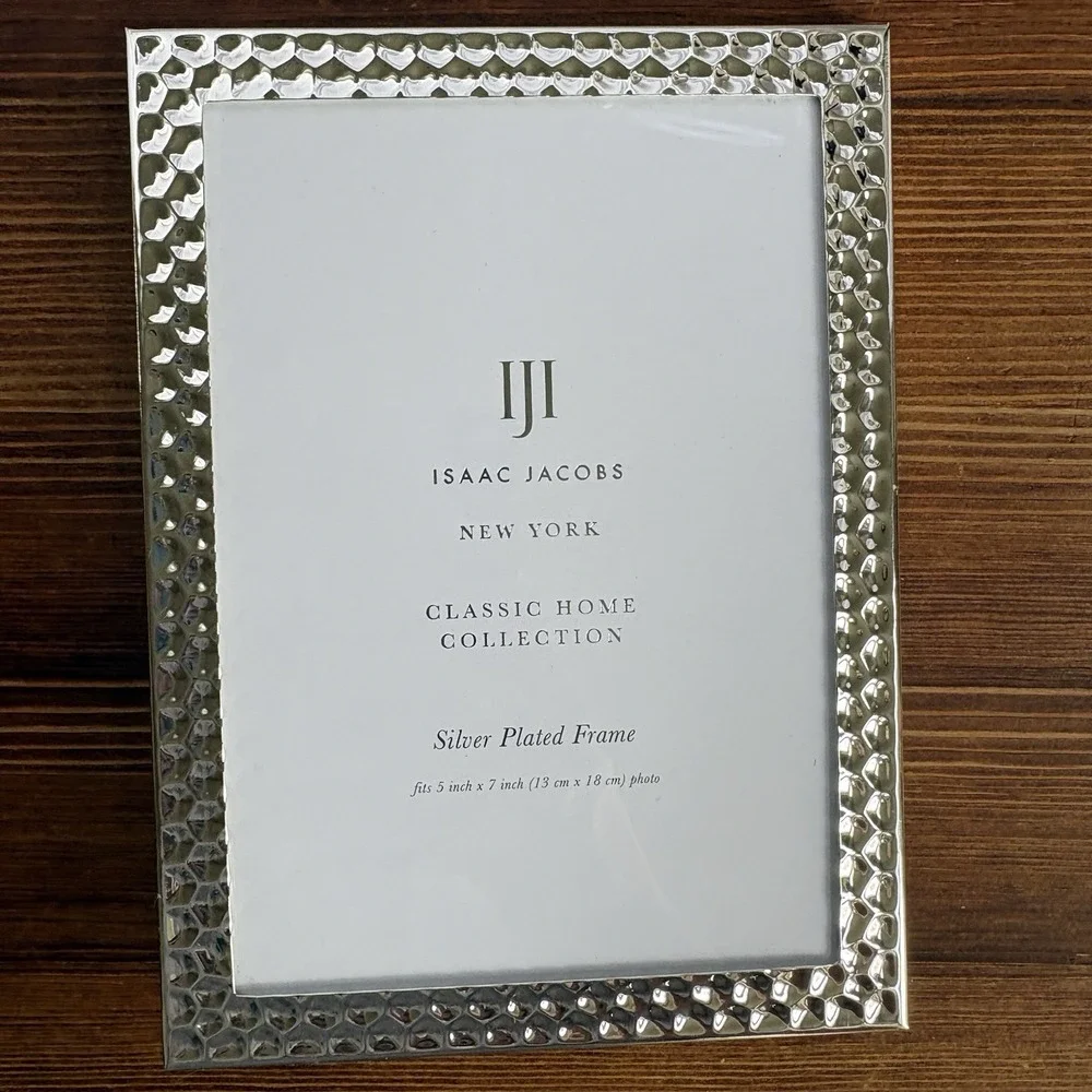 Isaac Jacobs NY Silver Plated 5x7 Picture Frame Hammered Classic Home